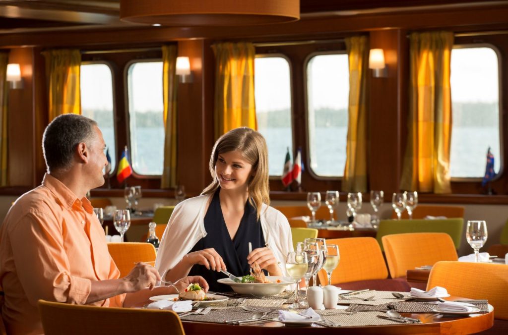 Santa Cruz Cruise -Luxury Restaurant