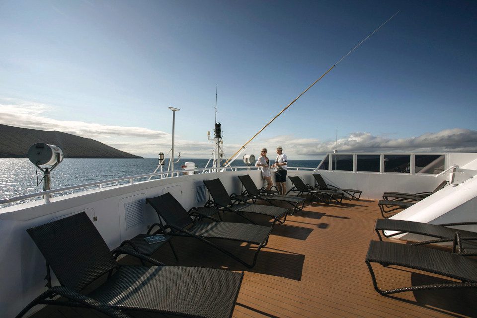 Santa Cruz Ii Cruise's Solarium Sky Deck