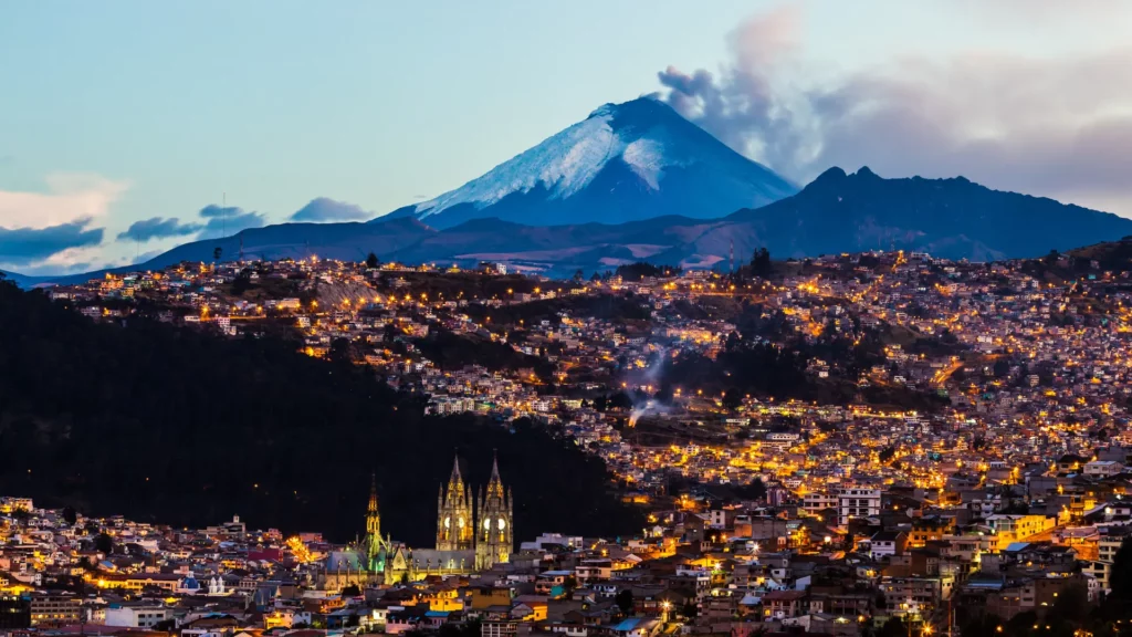Quito Cotopaxi Ecuador Tierra