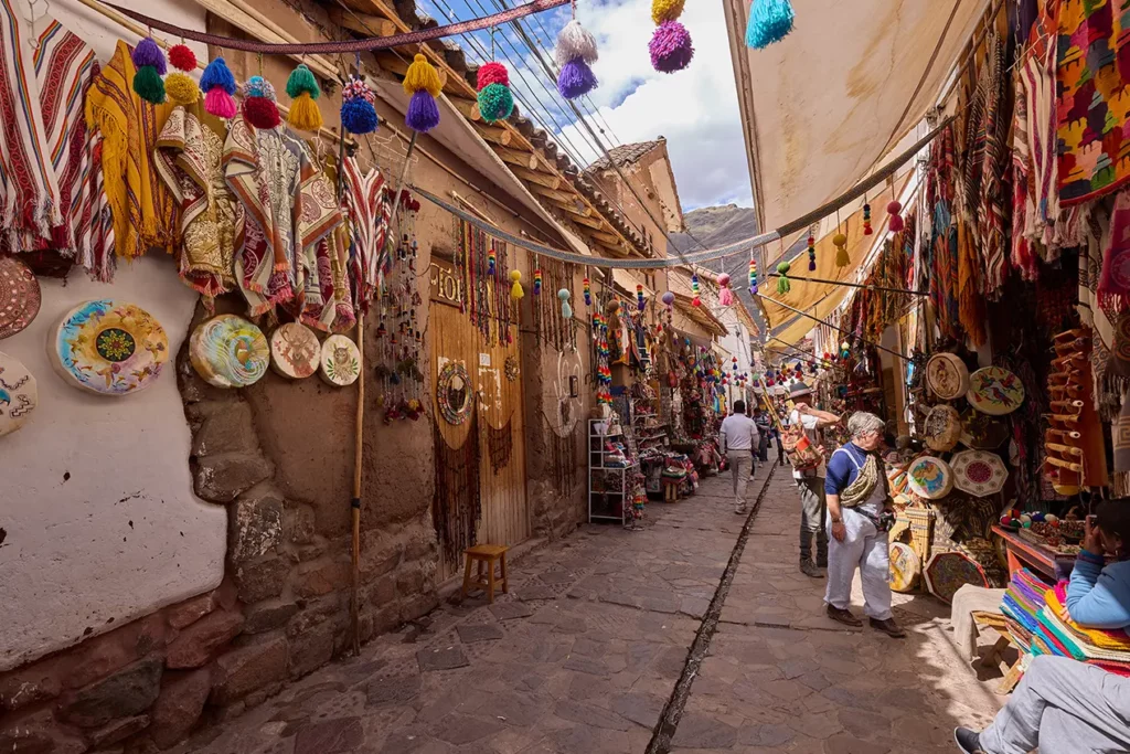Andean Market In Sacred Valley, Peru — Included In The Machu Picchu And Galapagos Combined Tour Itinerary Andean Market In Sacred Valley, Peru — Included In The Machu Picchu And Galapagos Combined Tour Itinerary