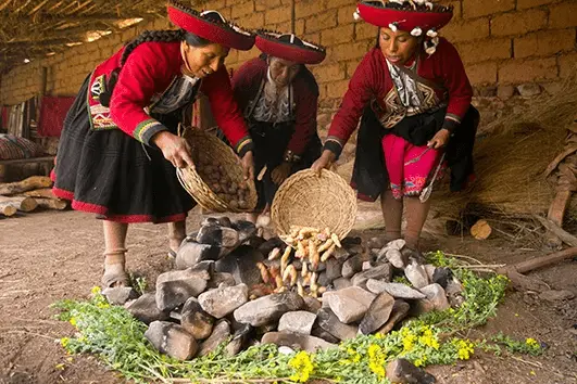 Pachamanca at Piuray Lake