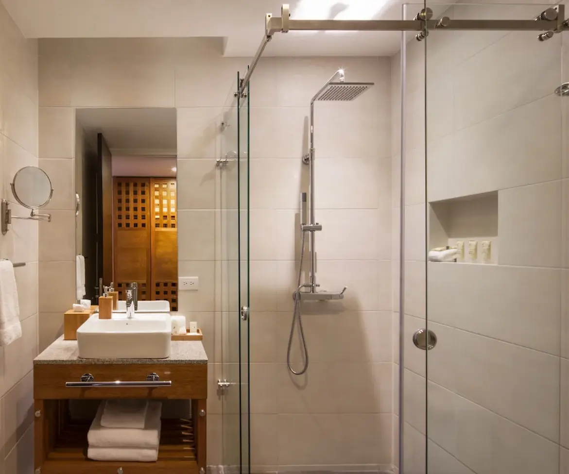 Mashpi Lodge Baño Wayra Room